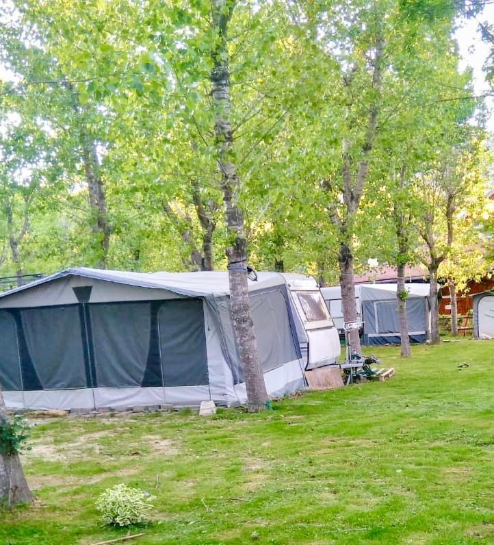 Camping Valle De Hecho Bagian luar foto