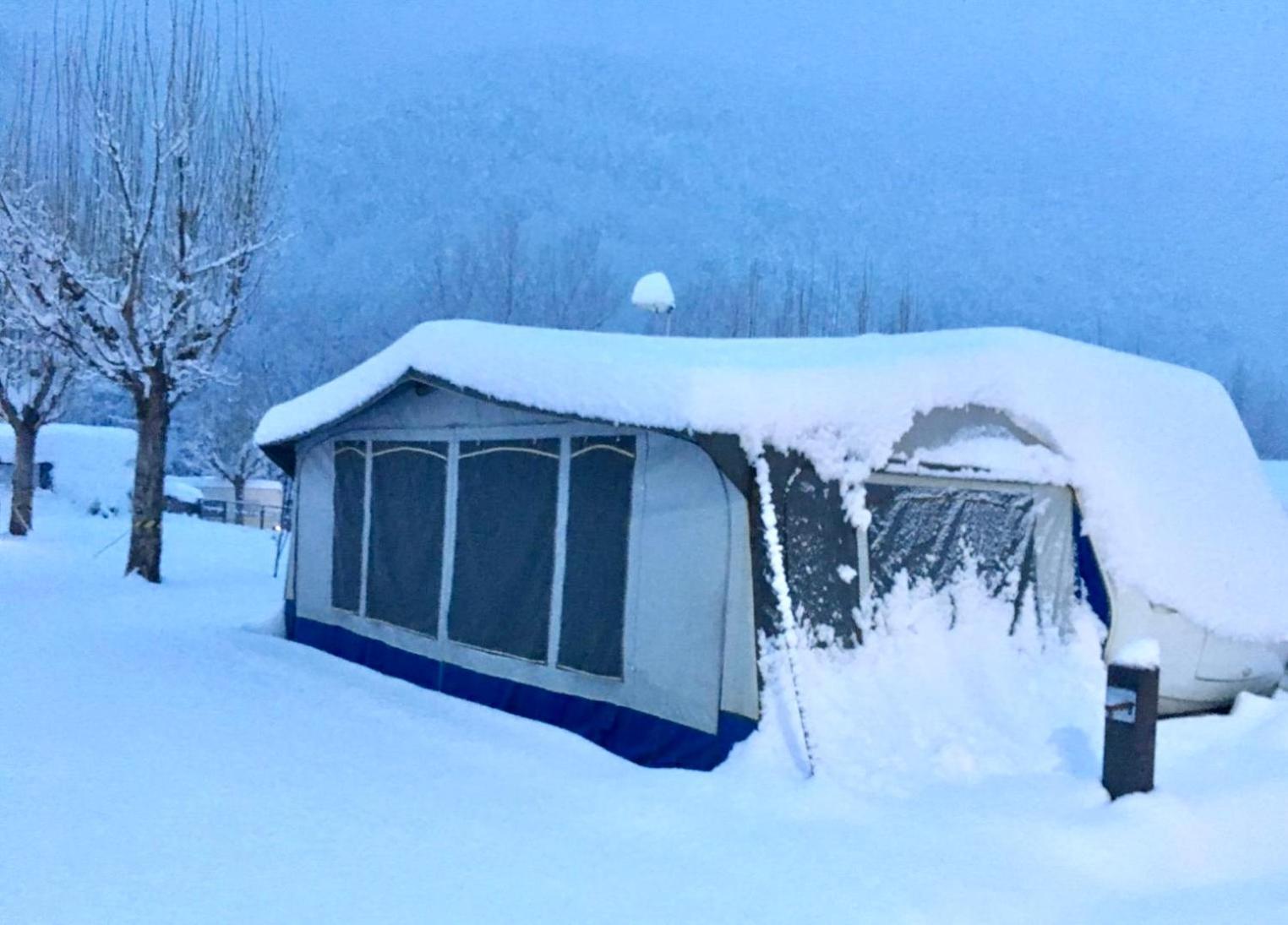 Camping Valle De Hecho Bagian luar foto