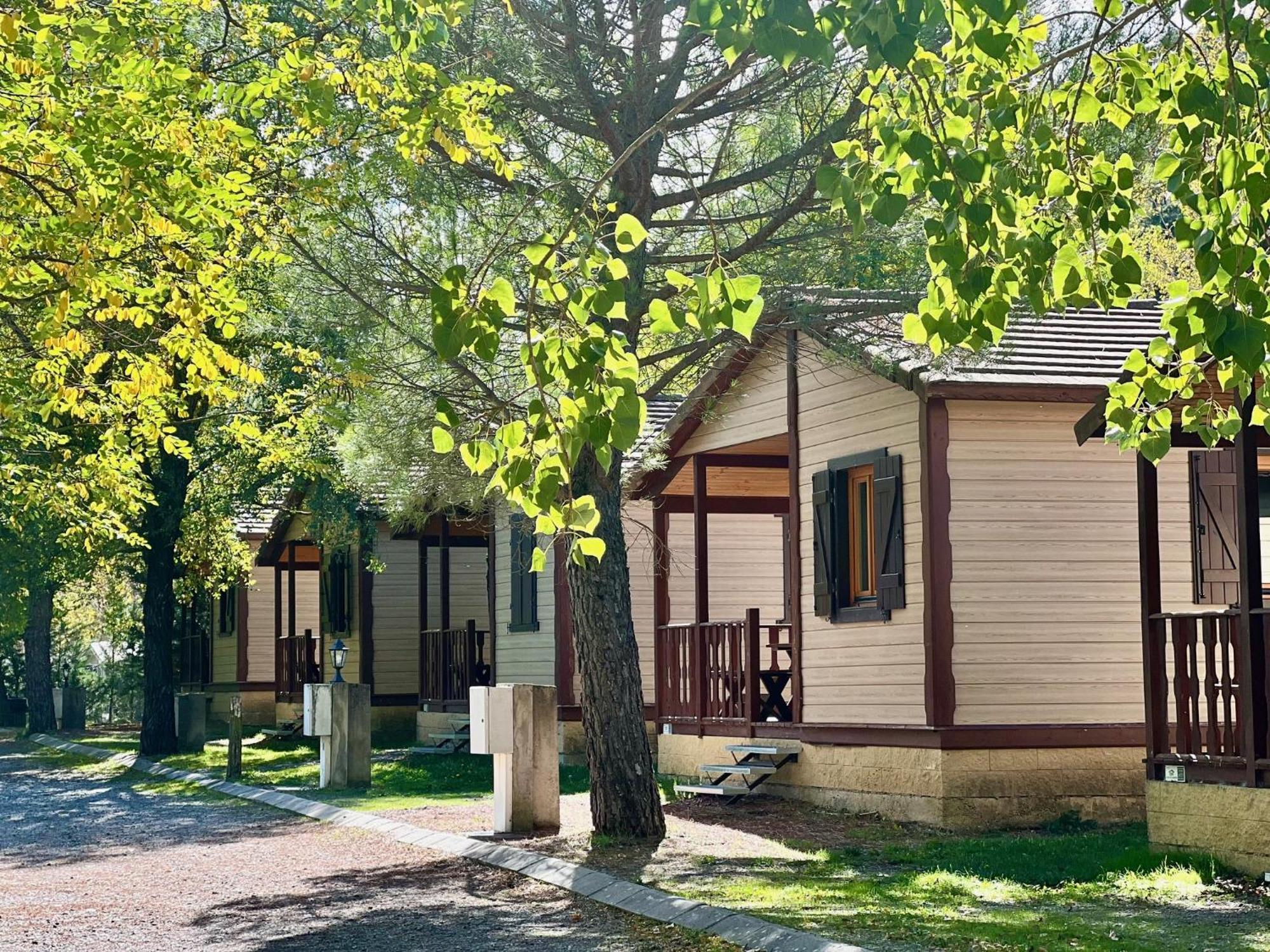 Camping Valle De Hecho Bagian luar foto