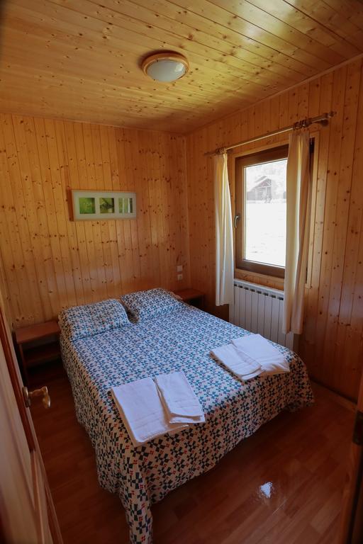 Camping Valle De Hecho Bagian luar foto